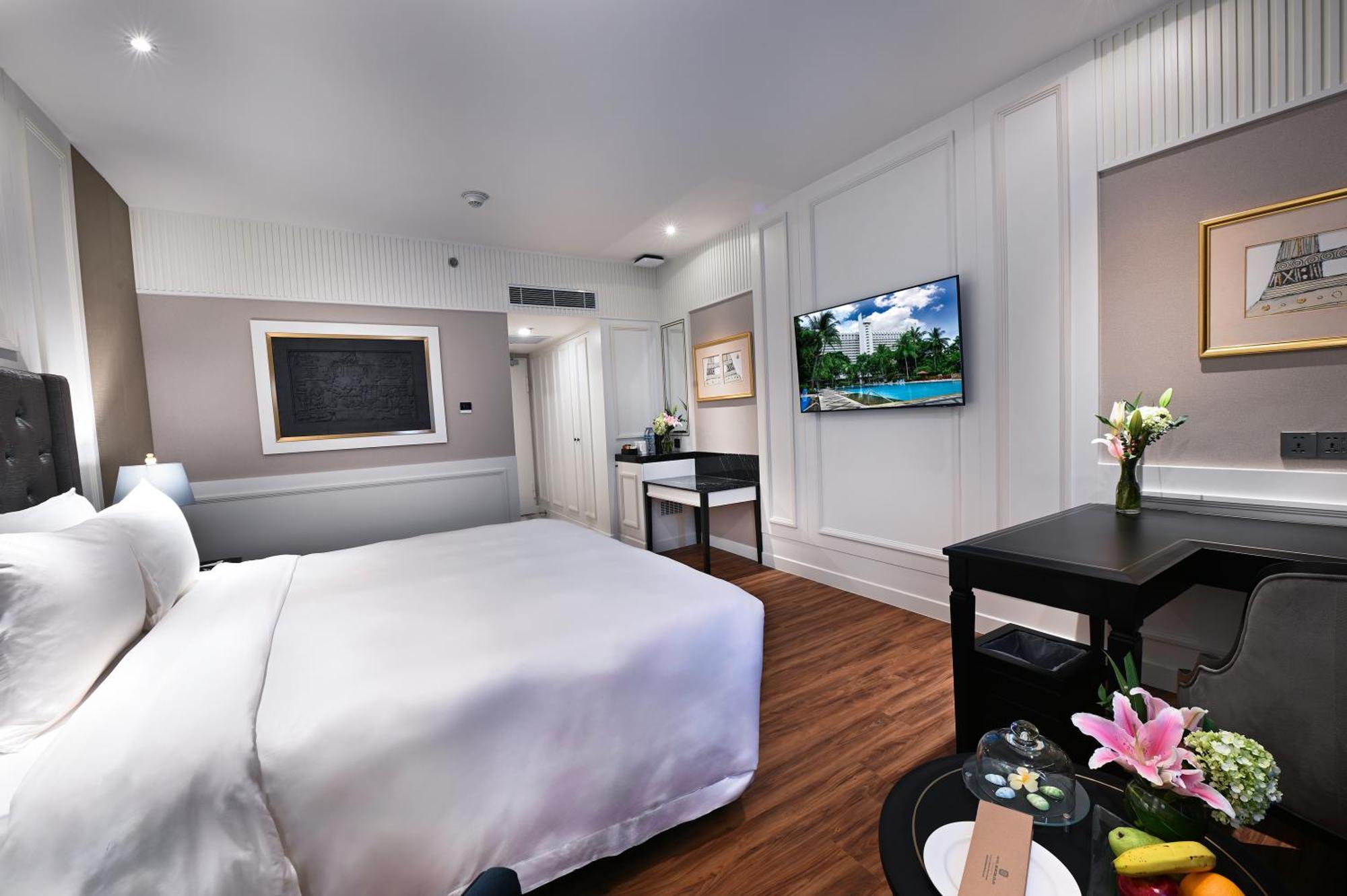 Hotel Borobudur