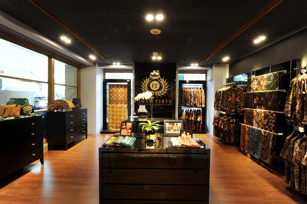 Hotel Borobudur 5*